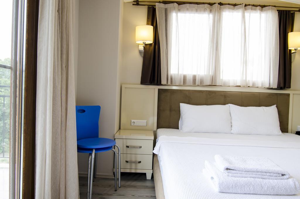 Funda Hotel Göcek Rum bild