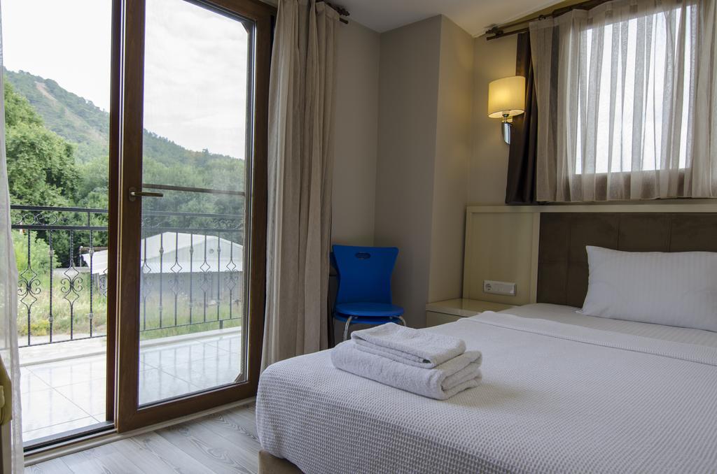 Funda Hotel Göcek Rum bild